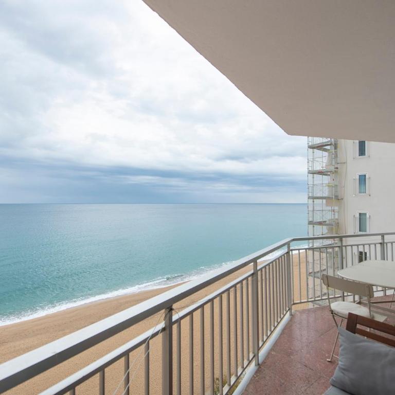 Apartment with sea views in Platja d'Aro - Apartamento de 2 dormitorios con vistas al mar - 2