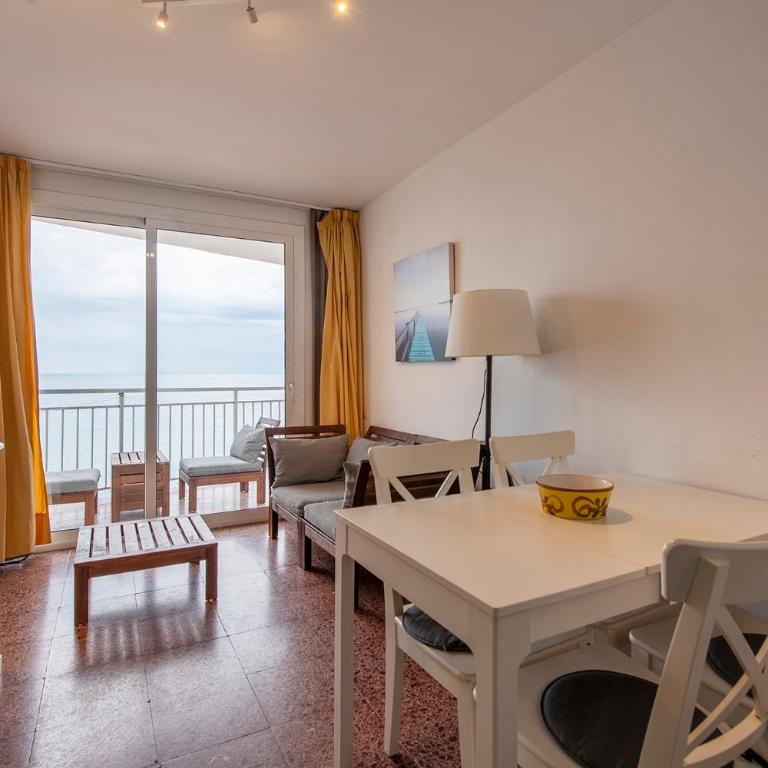 Apartment with sea views in Platja d'Aro - Apartamento de 2 dormitorios con vistas al mar - 8