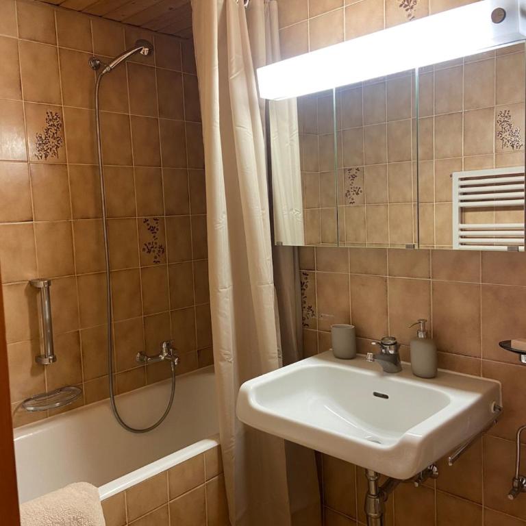Appartement 2 pièces avec vue - à 2 pas des pistes - Apartamento de 2 dormitorios con balcón - 6