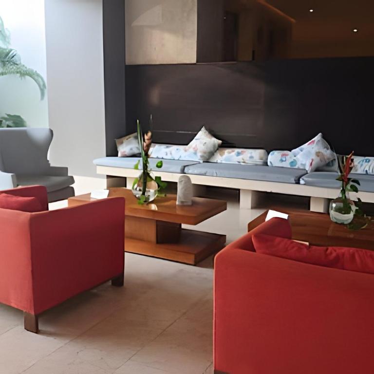 Terrace facing the sea with direct access to the beach - Apartment - 31