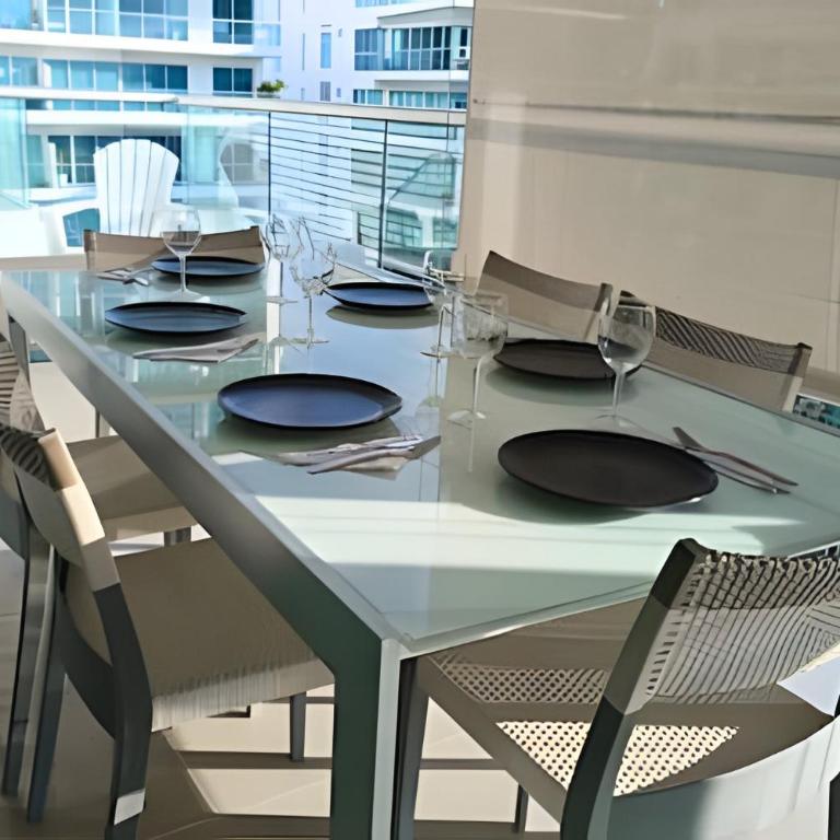 Terrace facing the sea with direct access to the beach - Apartment - 33