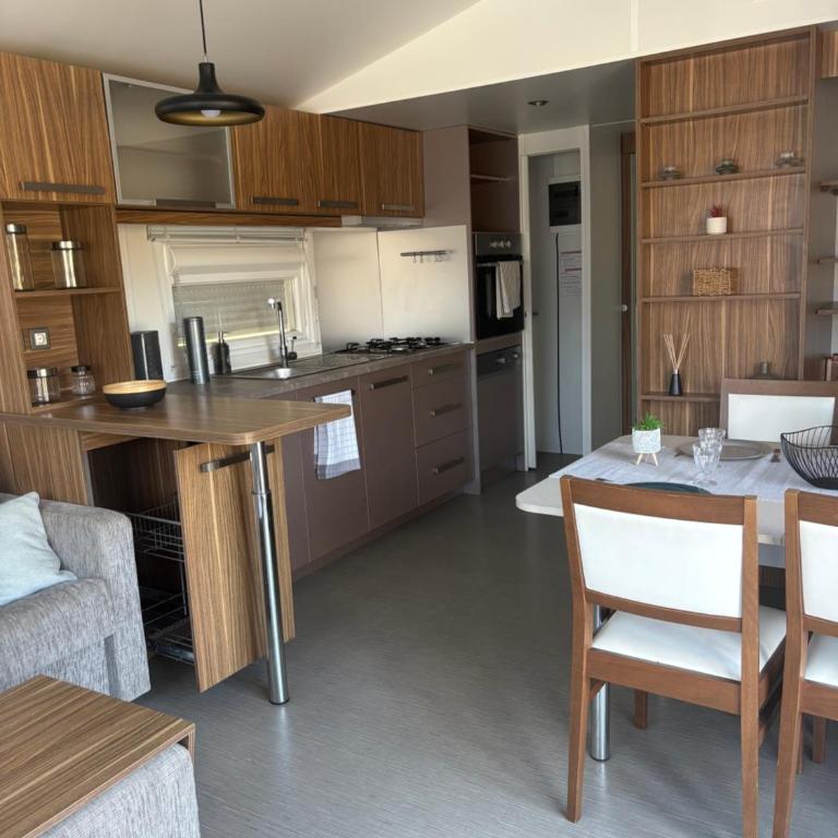 Nadege - Mobile Home - 4