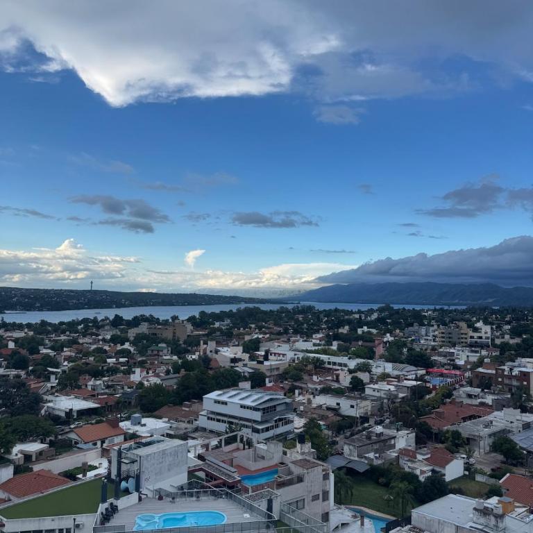 Monoambiente centrico Villa Carlos Paz - Apartamento de 2 dormitorios - 2