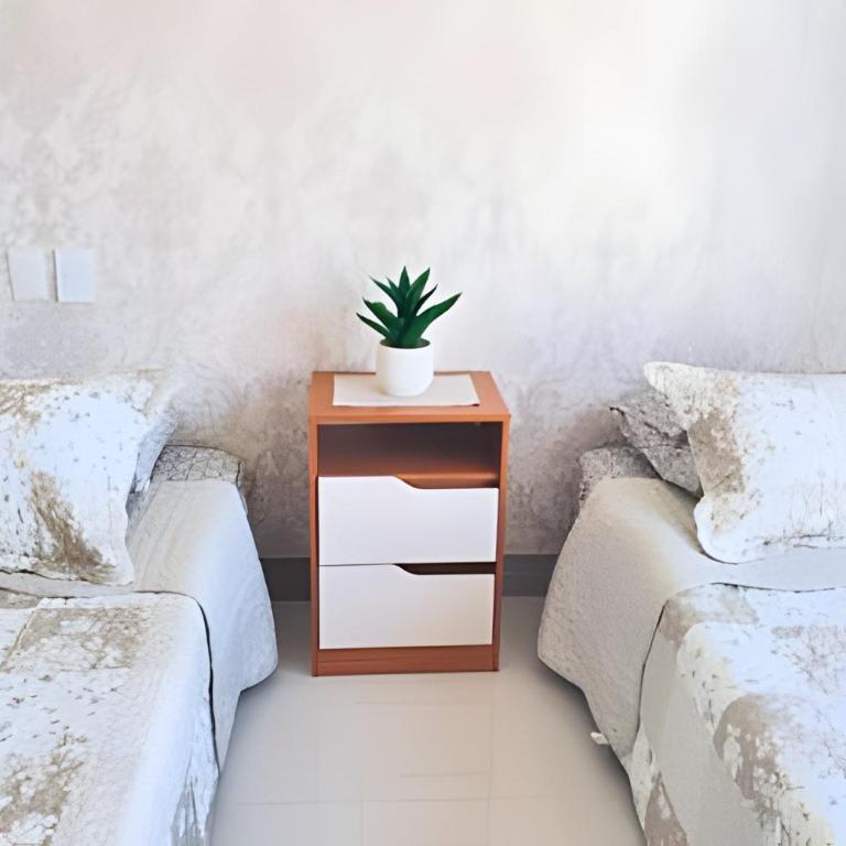 Recently Renovated | 2 Suites + Stunning View - Apartment - 58