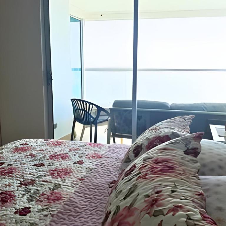 Recently Renovated | 2 Suites + Stunning View - Apartment - 14