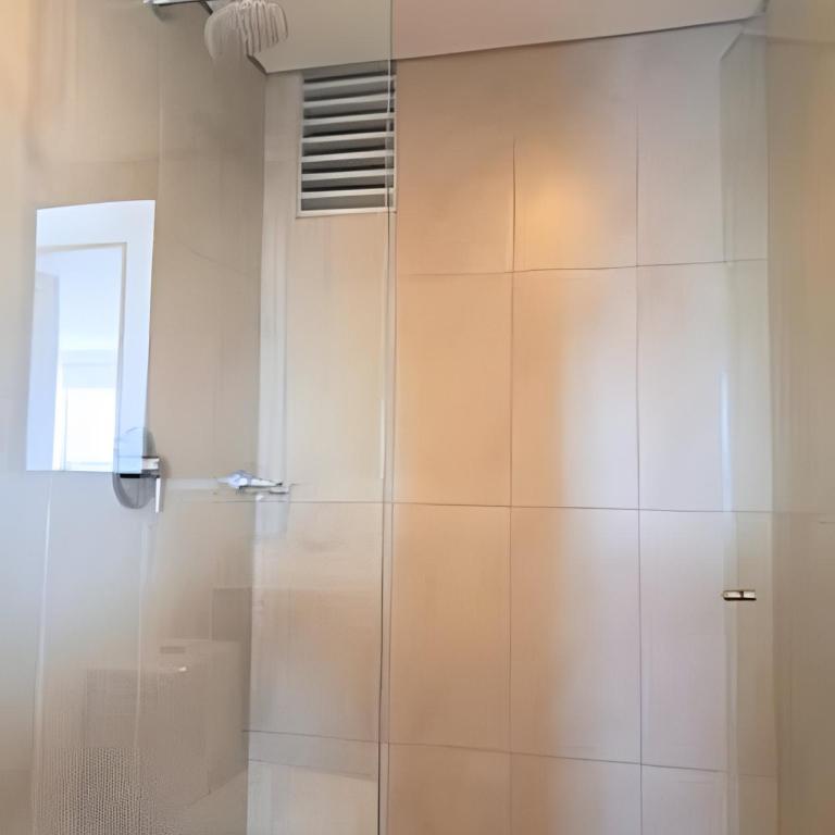 Jacuzzi with Ocean View, 3 Bedrooms, Sky and Sea - Apartment - 13