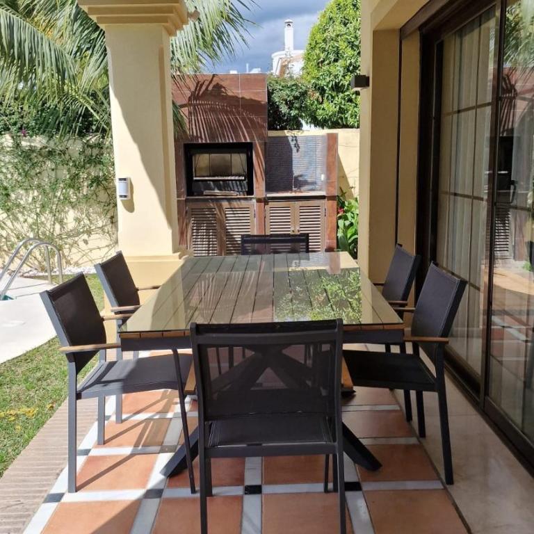 Family friendly villa next to Puerto Banus - Villa - 27