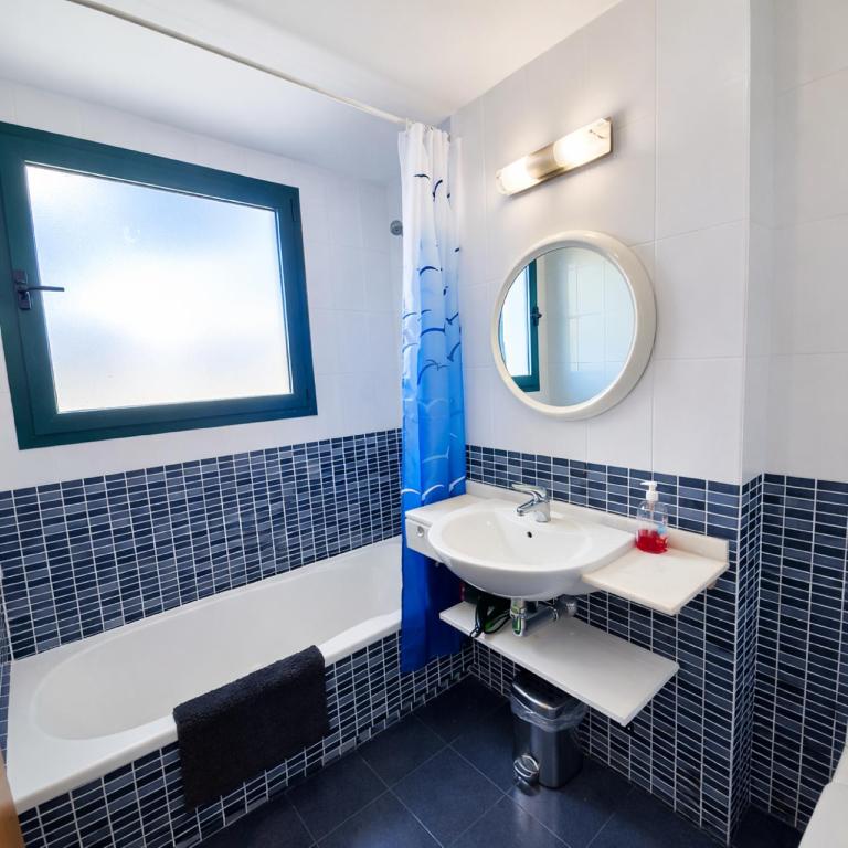 Torre Sol Lux Apartment 12 floor , free parking, - Two-Bedroom Apartment - 6