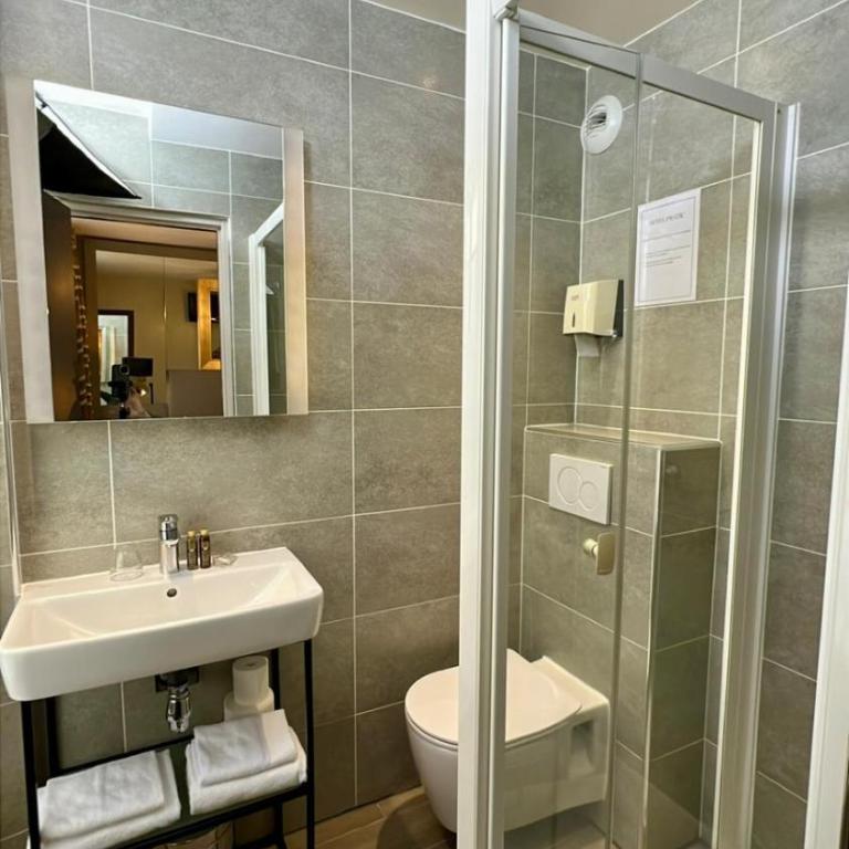 Pratic Hotel - Chambre Double Supérieure - 23