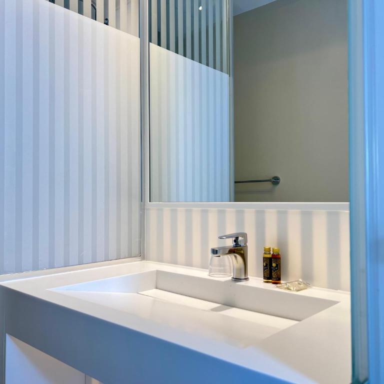 Pratic Hotel - Chambre Double Standard - 5