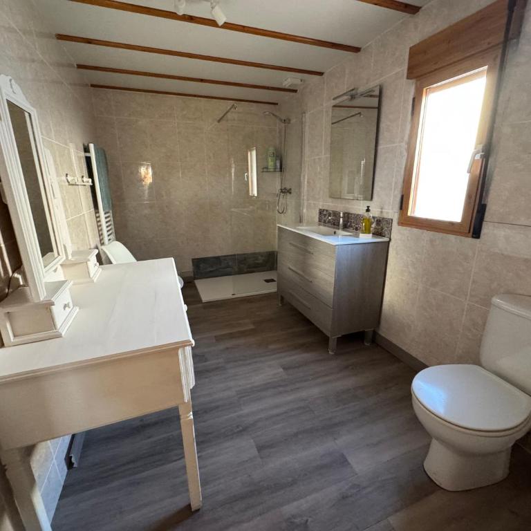 Tara Casa - Habitación Triple Confort con ducha - 3