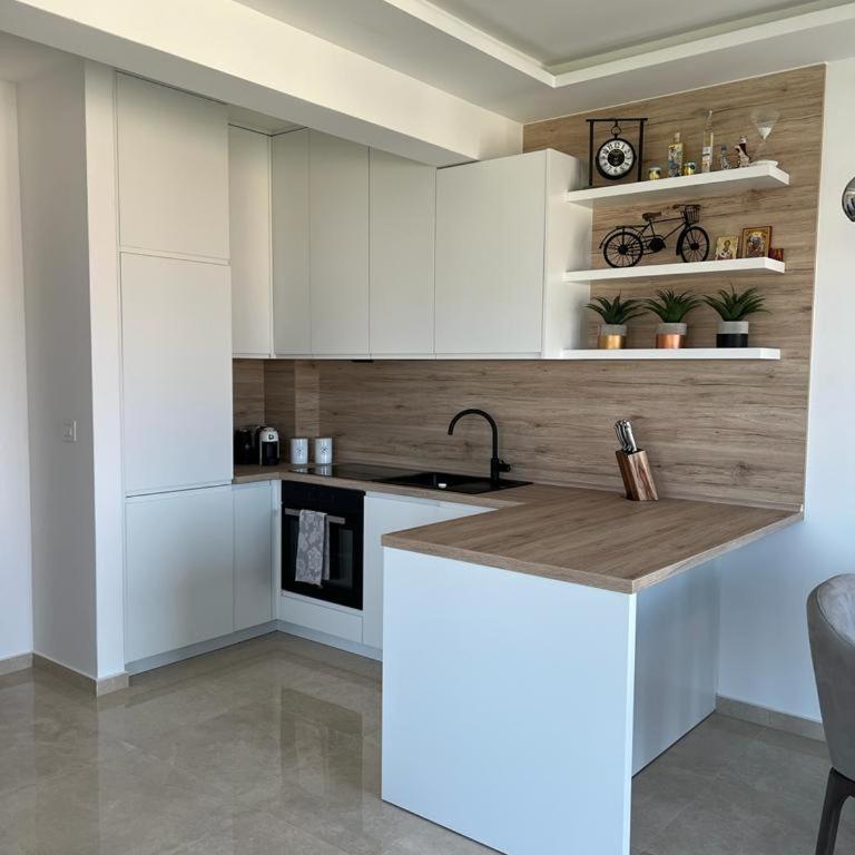 Dream Apartment Tivat - Two-Bedroom Apartment - 2