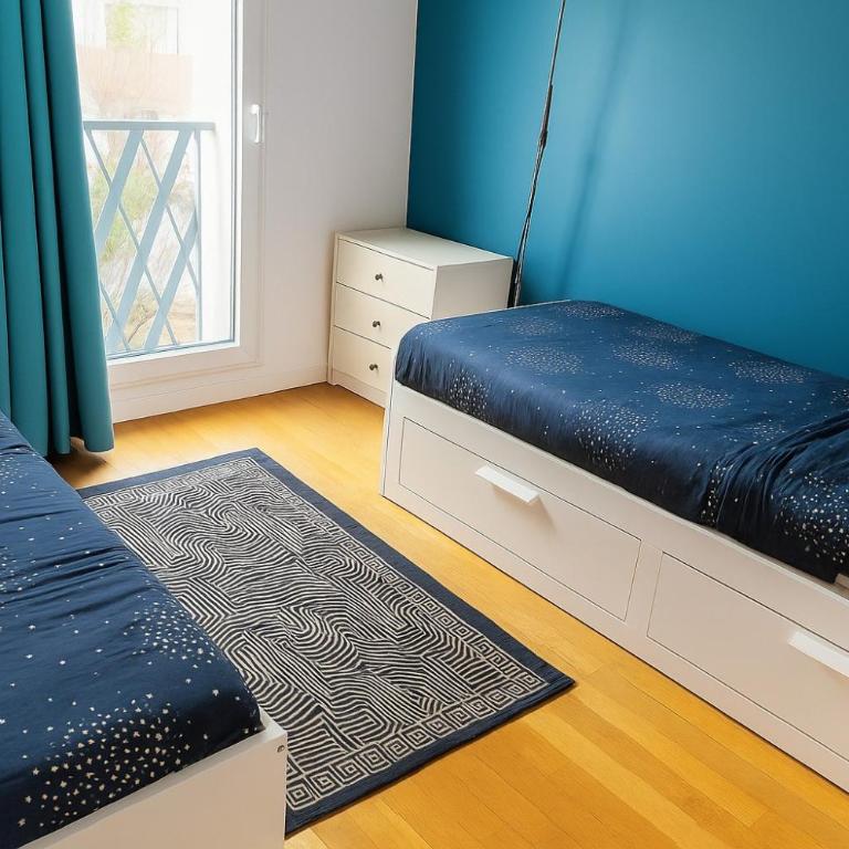 Close to Paris, Metro,RER, 6 People, PKG - Two-Bedroom Family Apartment - 31