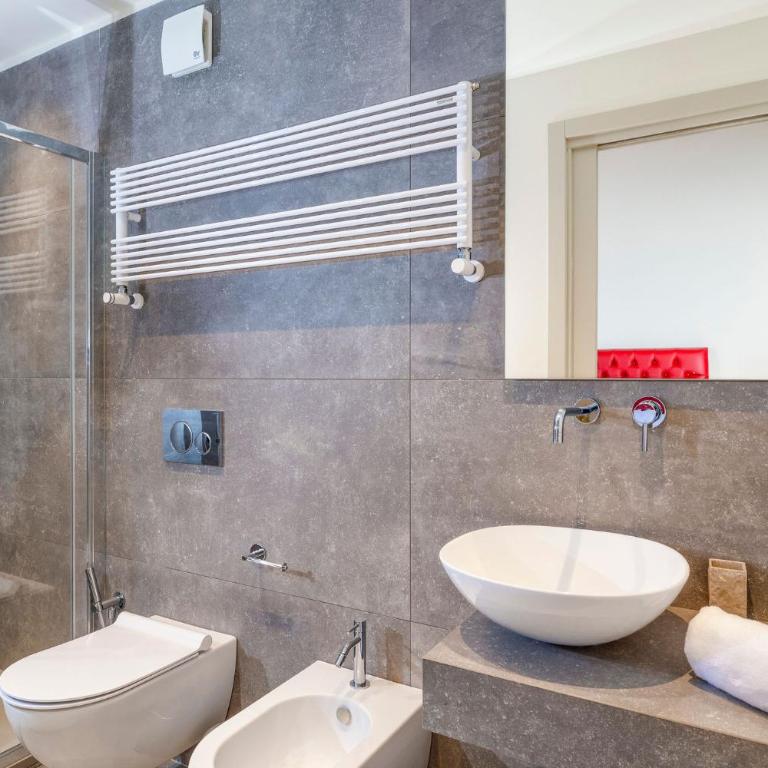 Siena Iconic Square Luxury Attic Tuscany - Three-Bedroom Apartment - 23