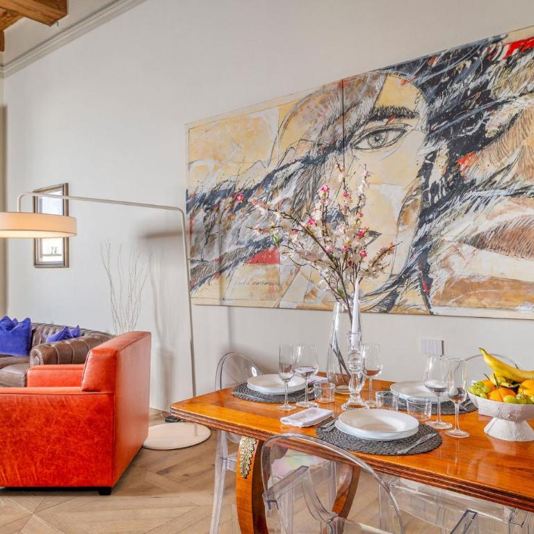 Siena Iconic Square Luxury Attic Tuscany - Three-Bedroom Apartment - 8