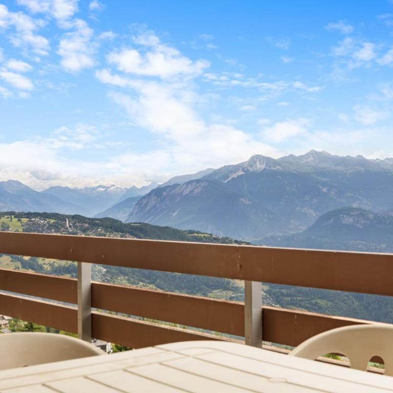 Cristal 702 pres de la telecabine a Anzere avec vue sur les Alpes - Apartment - 28