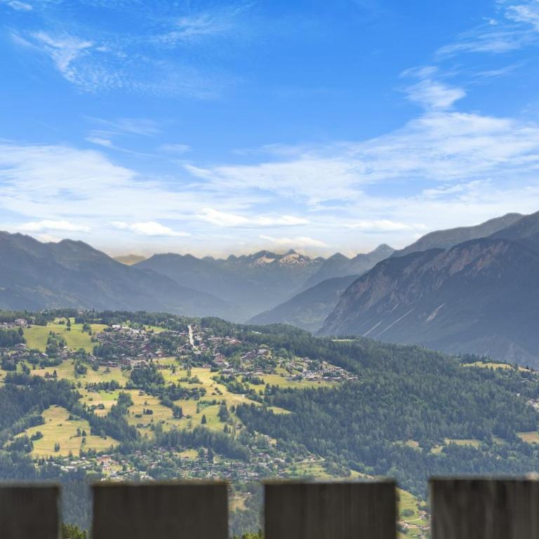 Cristal 702 pres de la telecabine a Anzere avec vue sur les Alpes - Apartment - 36