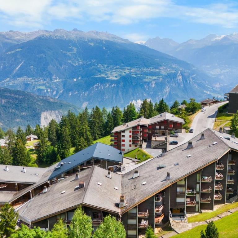Emeraudes 515 pres de la telecabine a Anzere avec vue sur les Alpes - Apartment - 38