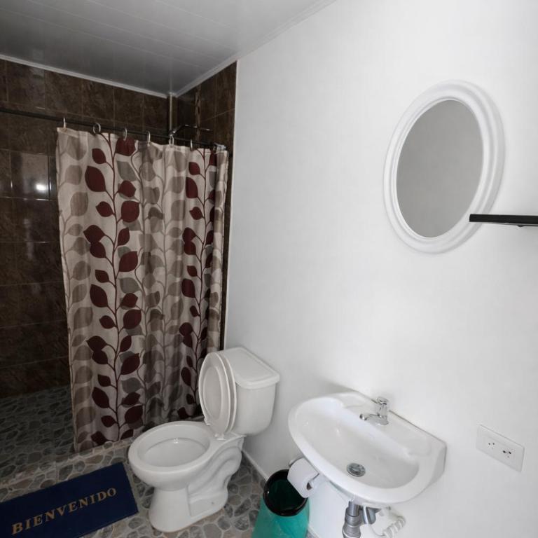 Victoria's Gennie Bay Village Hostal - Habitación Doble Económica - 1 o 2 camas - 4