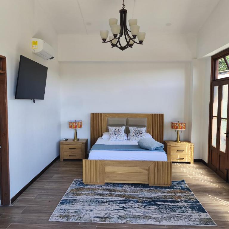 Casa Colonial Maria Elena - Deluxe Double Room with Balcony - 1