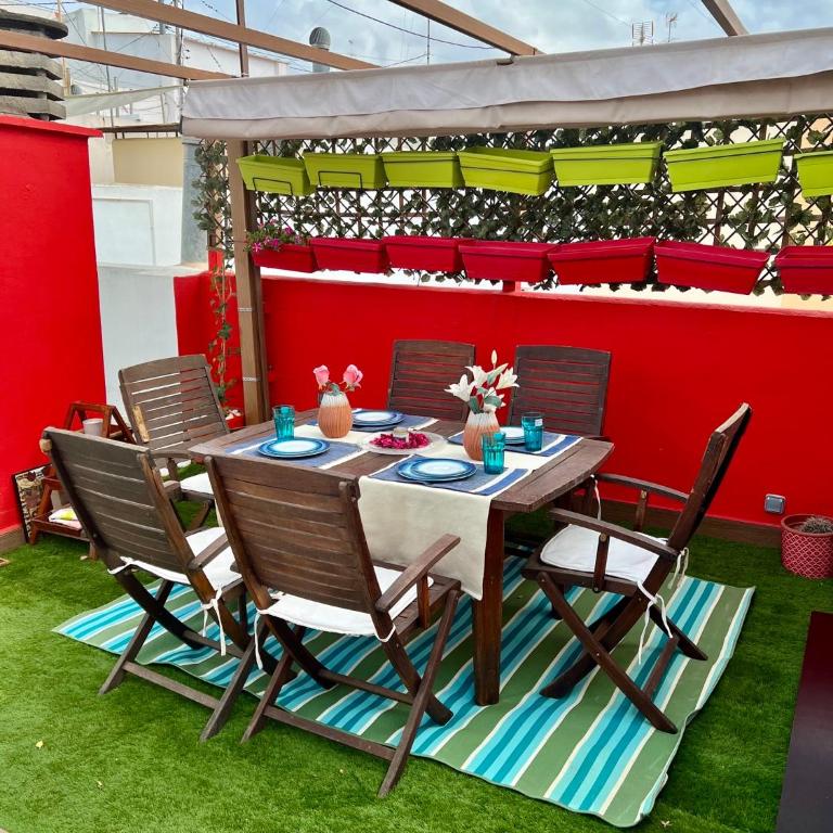 Habitación privada con Baño en un moderno y céntrico Atico en Ciutat Vella - Double Room with Private Bathroom - 19