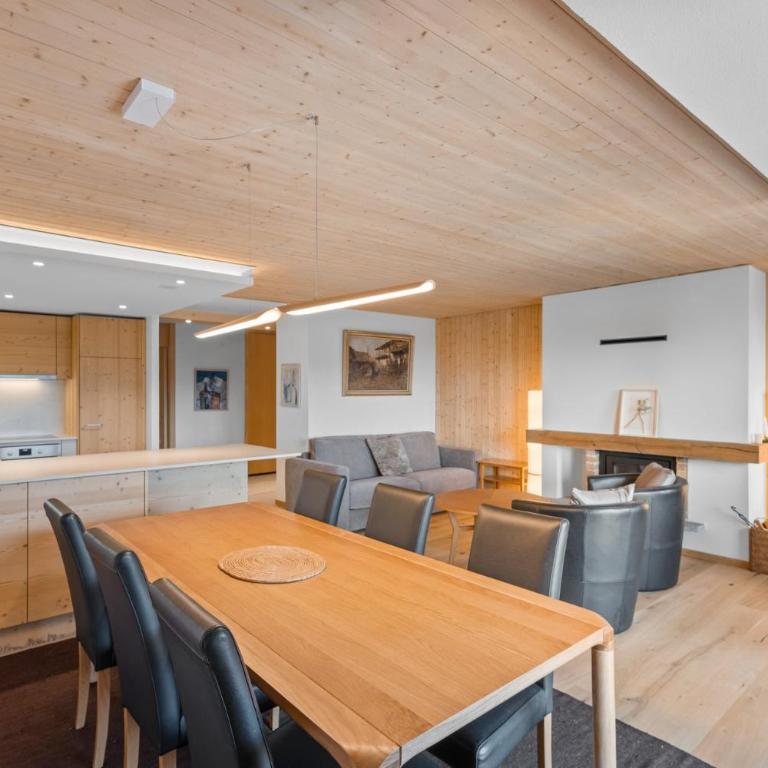 Mercure 202 sur la place du village a Anzere - Apartment - 5