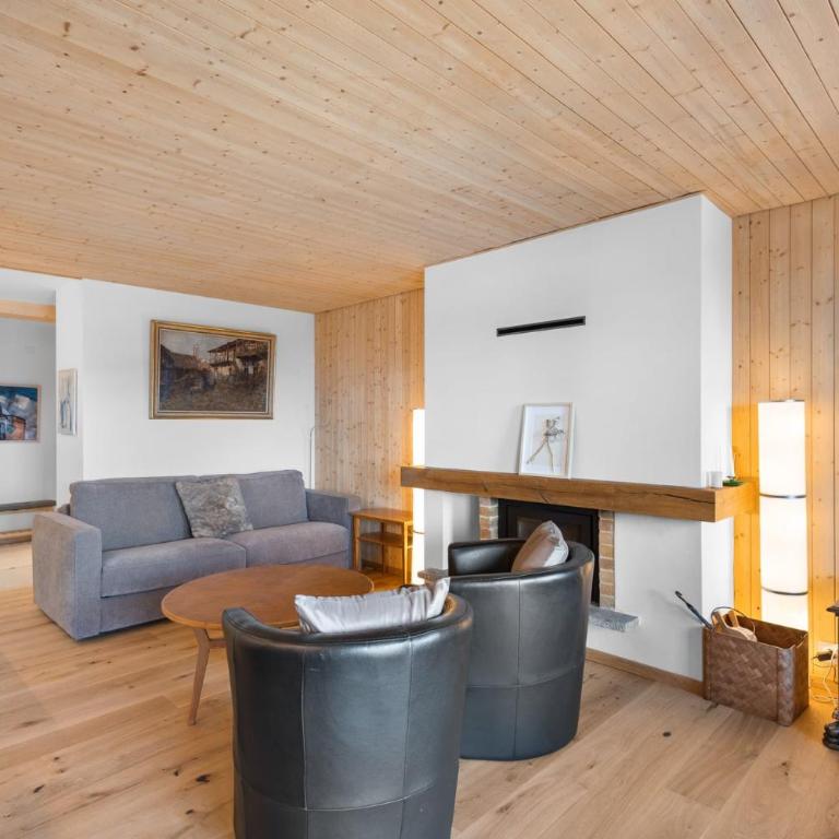 Mercure 202 sur la place du village a Anzere - Apartment - 10
