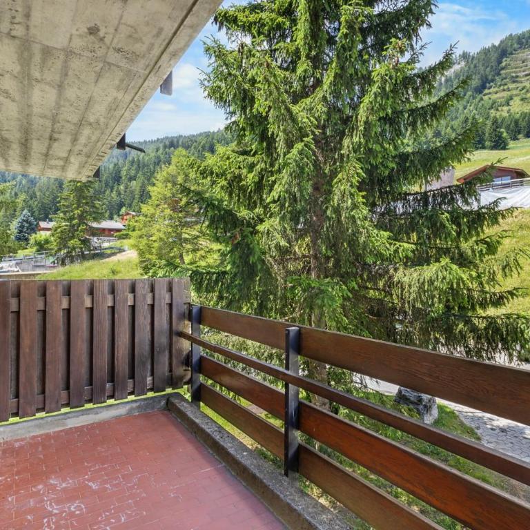 Mercure 202 sur la place du village a Anzere - Apartment - 36