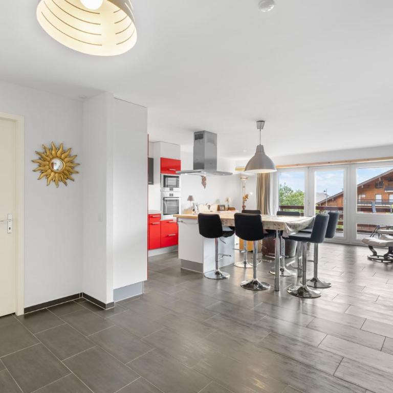 Saturne 103 sur la place du Village a Anzere - Apartment - 10
