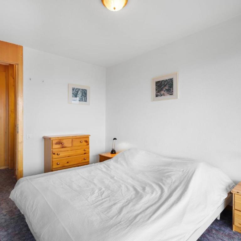 Capricorne RS1 sur la place du village a Anzere - Apartment - 8
