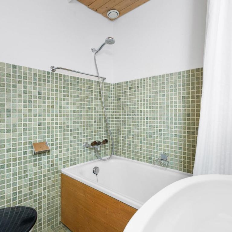 Capricorne RS1 sur la place du village a Anzere - Apartment - 13