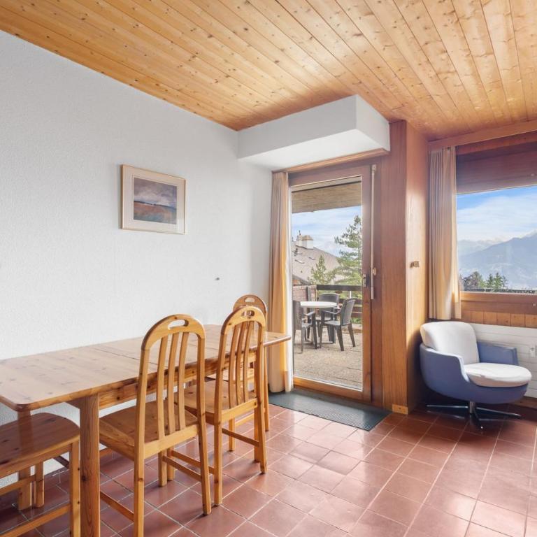Capricorne RS1 sur la place du village a Anzere - Apartment - 17