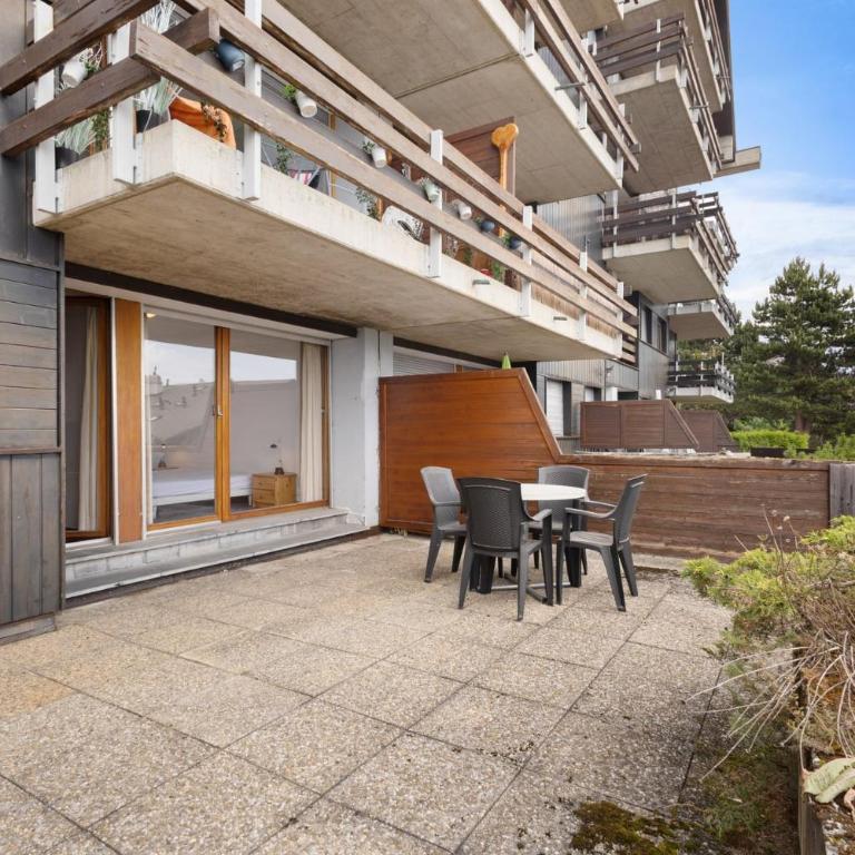 Capricorne RS1 sur la place du village a Anzere - Apartment - 28
