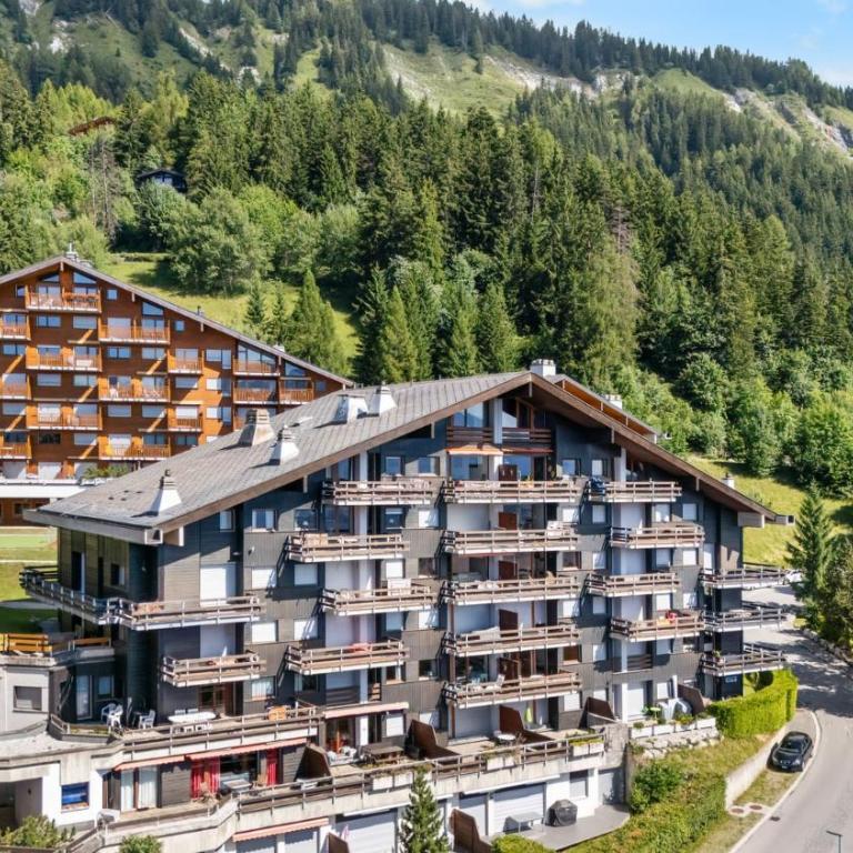 Capricorne RS1 sur la place du village a Anzere - Apartment - 33