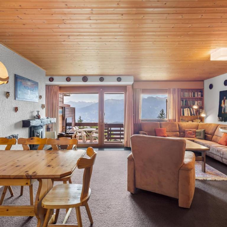 Gemeaux 205 sur la place du Village a Anzere avec vue sur les Alpes - Apartment - 1