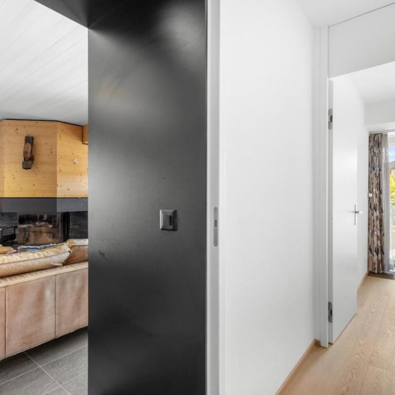 Gemeaux 205 sur la place du Village a Anzere avec vue sur les Alpes - Apartment - 11