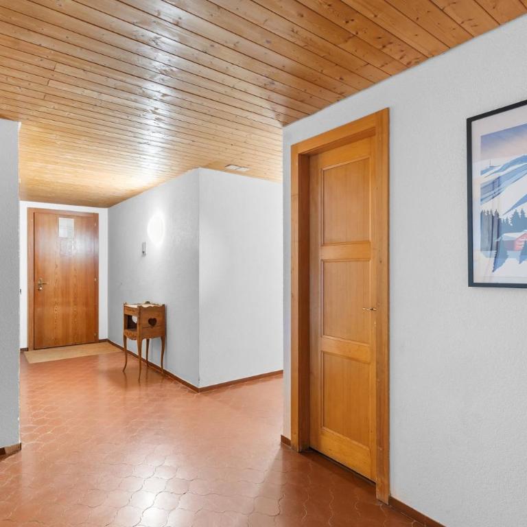 Mars 404-406 sur la place du village a Anzere avec vue sur les Alpes - Apartment - 12