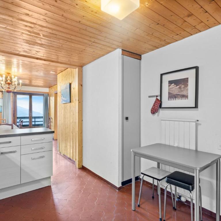 Mars 404-406 sur la place du village a Anzere avec vue sur les Alpes - Apartment - 17