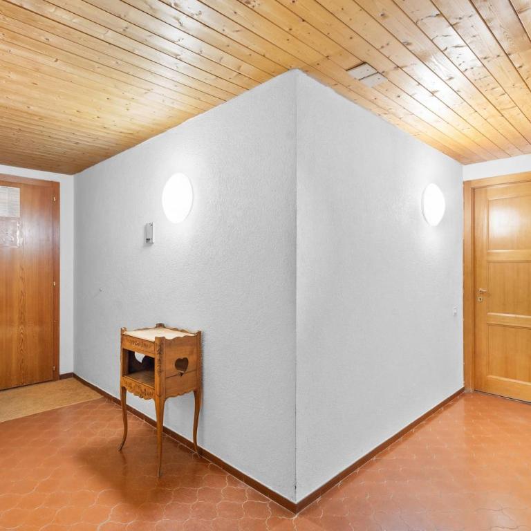 Mars 404-406 sur la place du village a Anzere avec vue sur les Alpes - Apartment - 18