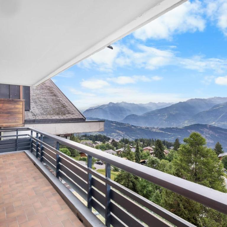 Mars 404-406 sur la place du village a Anzere avec vue sur les Alpes - Apartment - 36