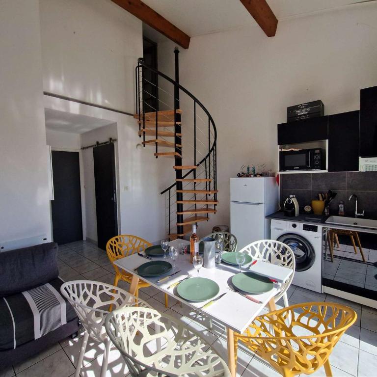 Appartement bord de mer avec terrasse, parking, animaux acceptés - FR-1-387-215 - Appartement - 12