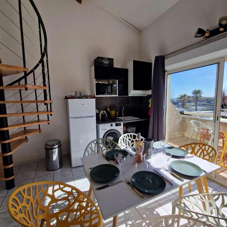 Appartement bord de mer avec terrasse, parking, animaux acceptés - FR-1-387-215 - Appartement - 13