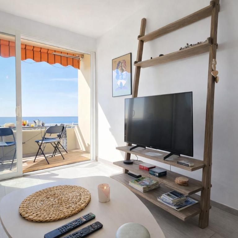 Sea View Riviera, Charmant 3 pièces vue mer panoramique, 2 chambres, 4P, PK, AC - Appartement 1 Chambre - 24