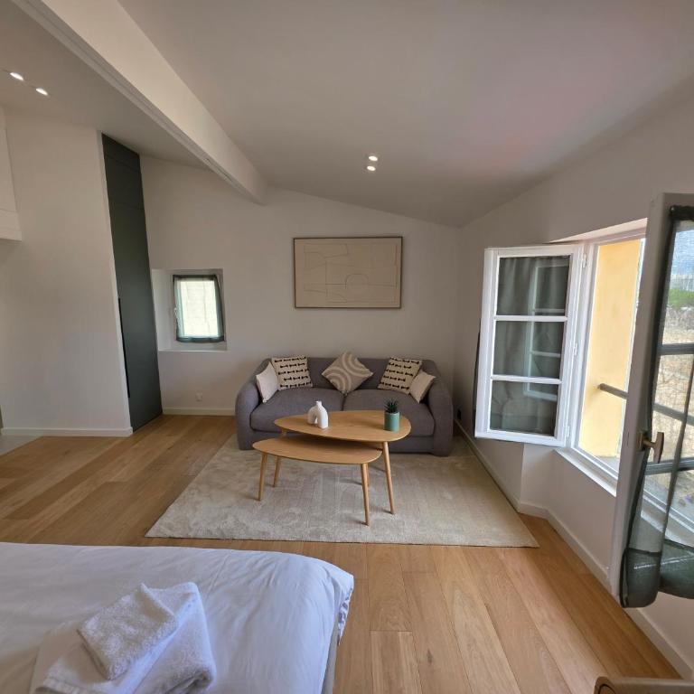 Face Port Vauban - Appartements au cœur du Vieil Antibes - Appartement 1 Chambre - Vue sur Mer - 5