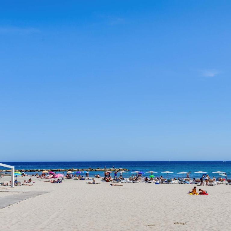 HB Apartaments Playa del Postiguet Beach - Three-Bedroom Apartment - 77