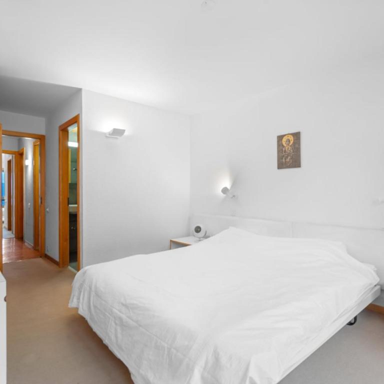 Mars 503 sur la place du village a Anzere avec vue sur les Alpes - Apartment - 21