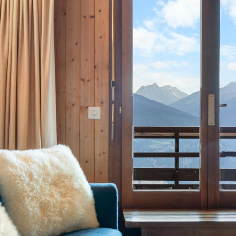 Mars 503 sur la place du village a Anzere avec vue sur les Alpes - Apartment - 27