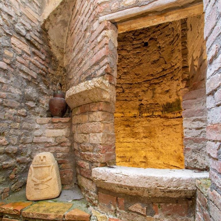 Hostly Il Pozzo Antico Perugia Etruscan City - Appartamento con 1 Camera da Letto - 20