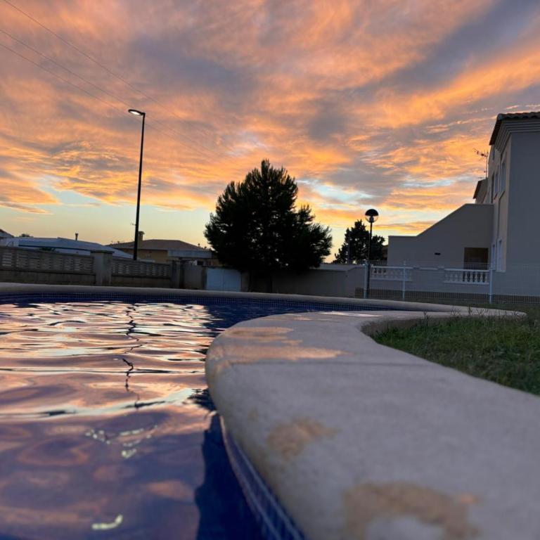 Apartamento en DENIA con 3 habitaciones dobles y piscina a 150 metros de la Playa Les Deveses - Apartamento de 3 dormitorios - 24