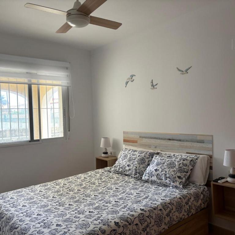 Apartamento en DENIA con 3 habitaciones dobles y piscina a 150 metros de la Playa Les Deveses - Apartamento de 3 dormitorios - 12